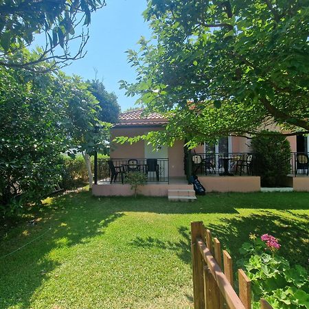 Ríza Lemi Apartments מראה חיצוני תמונה