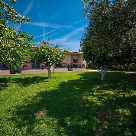 Ríza Lemi Apartments מראה חיצוני תמונה