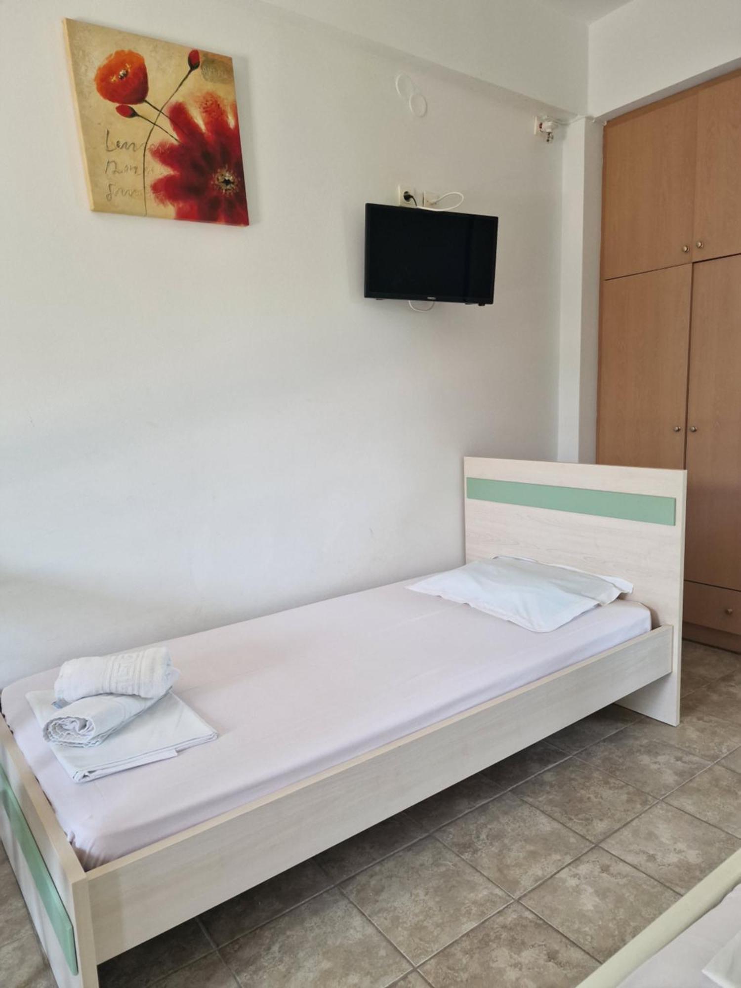 Ríza Lemi Apartments מראה חיצוני תמונה