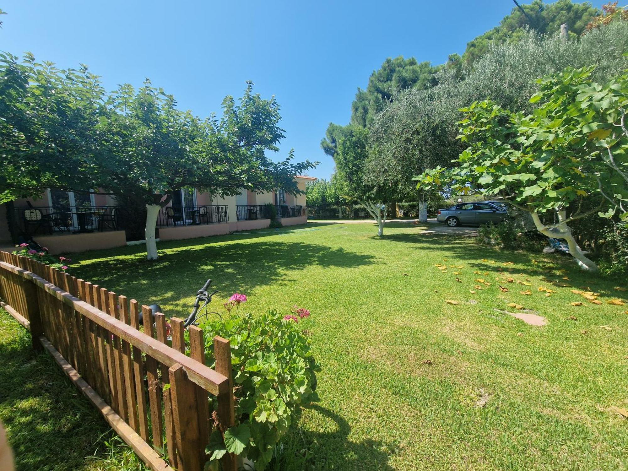 Ríza Lemi Apartments מראה חיצוני תמונה